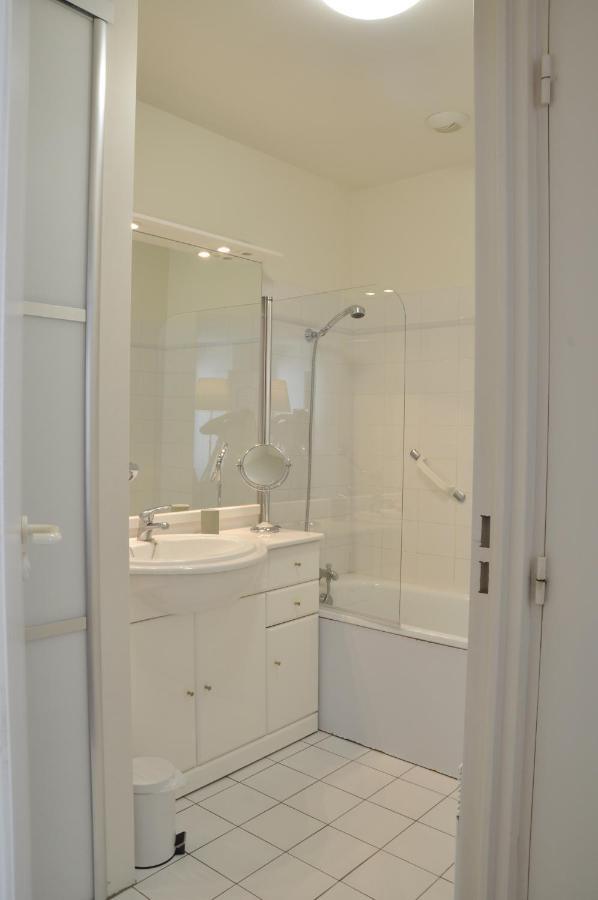 Residence Poste & Golf, Appartement Pour 4 Personnes Au Coeur De Luchon Bagneres-de-Luchon Bagian luar foto